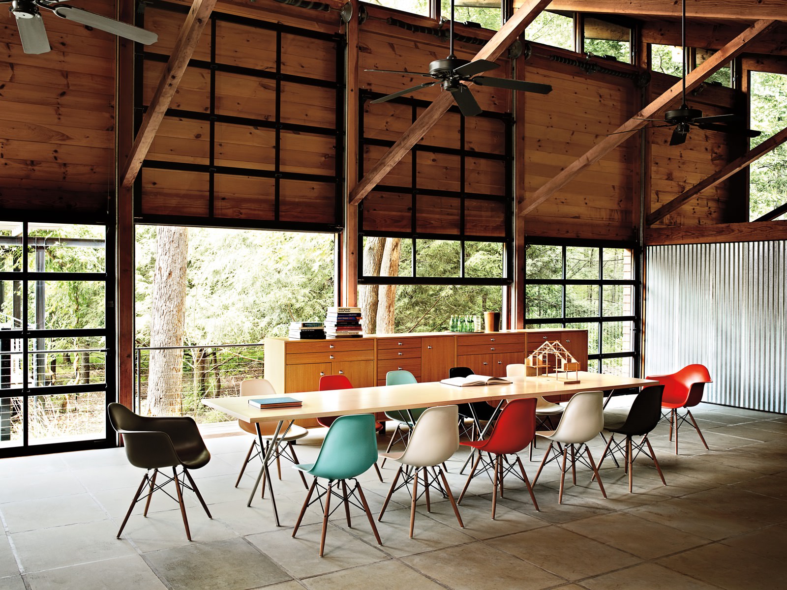 开云（中国） - 储物|储物柜|办公家具|设计师家具|尼尔森基础杂物柜